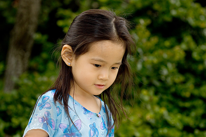 20050407 153940 4745
Ximina watches Sissy from above to make sure that she’s not getting into any trouble.
